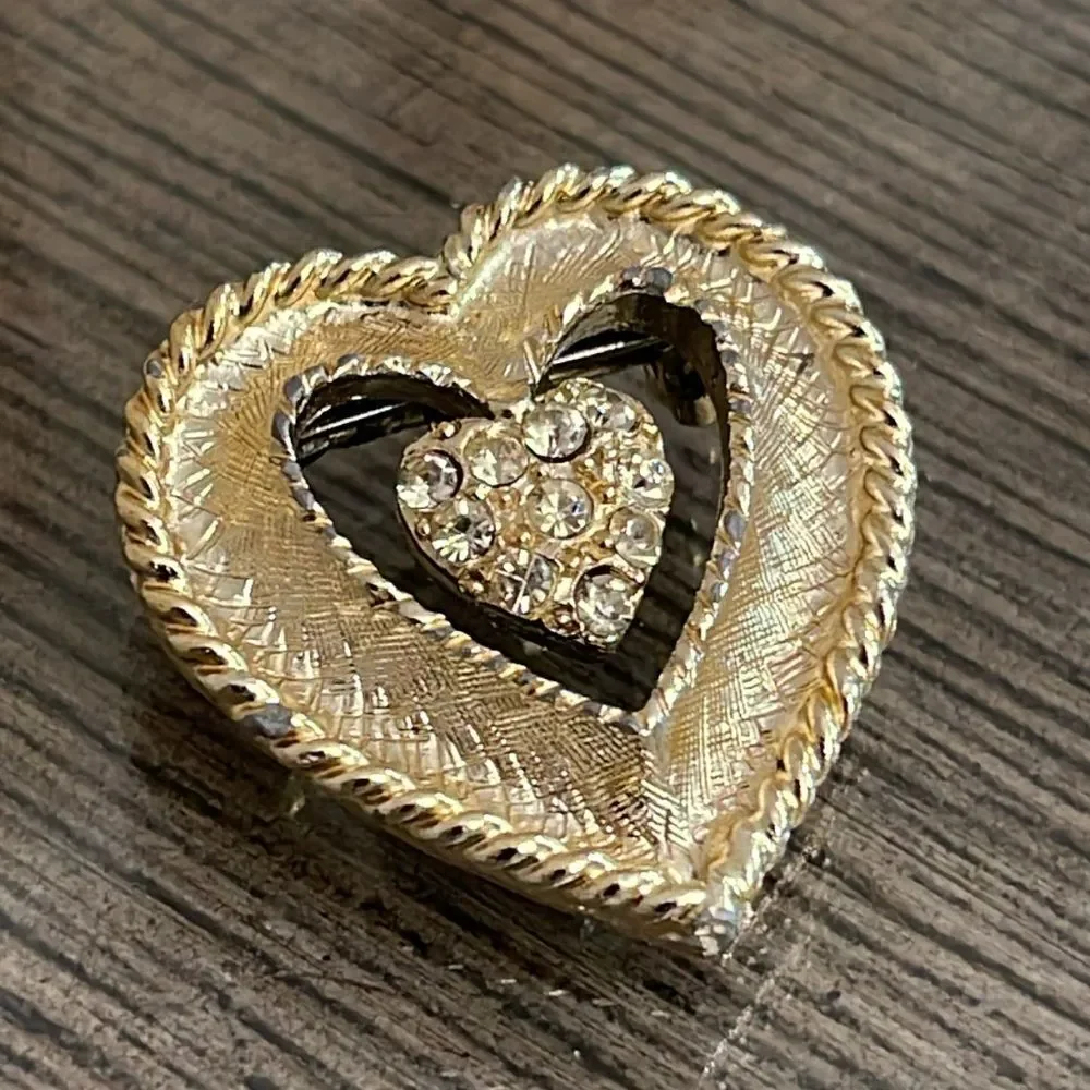 Vintage Light Gold-tone Texture Heart Pin with Rhinestone Accents